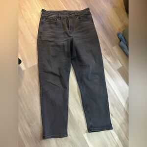 American Eagle - Stretch - Mom Jean - Size 12